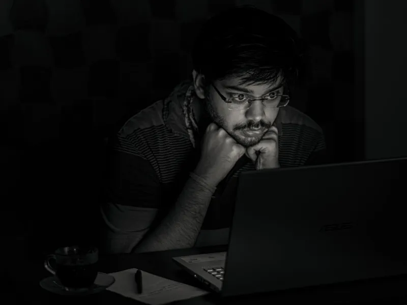 The Vanishing Threshold: How the End of the Commute Created a Longer, Harder Workday—and What It's Costing Enterprise Leaders